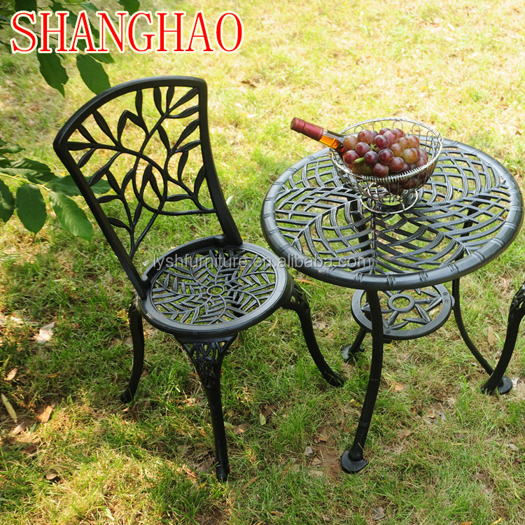 Durable Cast Aluminum 3-Piece  - Bistro Table Set recension och pris